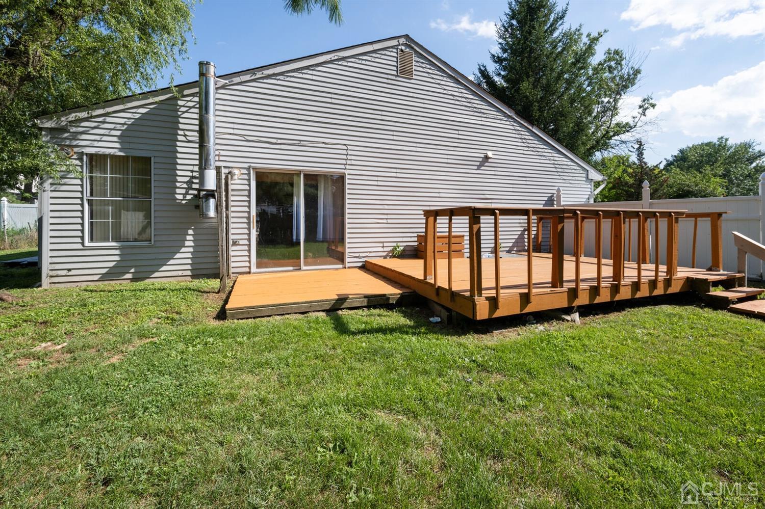 145 Woodbury Road Edison, NJ 08820 - Photo 23 of 24 Gallery Image 23