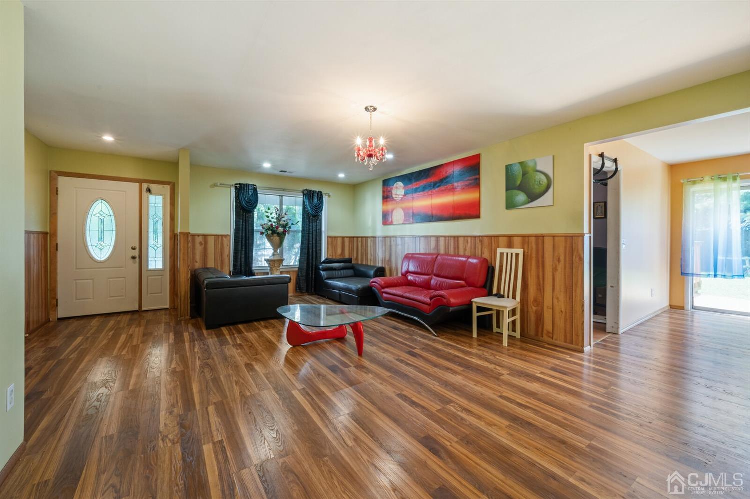 145 Woodbury Road Edison, NJ 08820 - Photo 9 of 24 Gallery Image 9