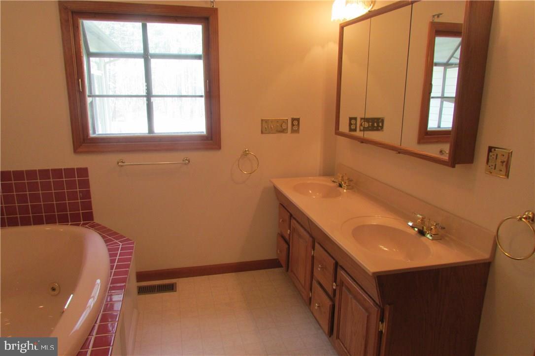23098 Asbury Road Georgetown, DE 19947 - Photo 20 of 47 Gallery Image 20