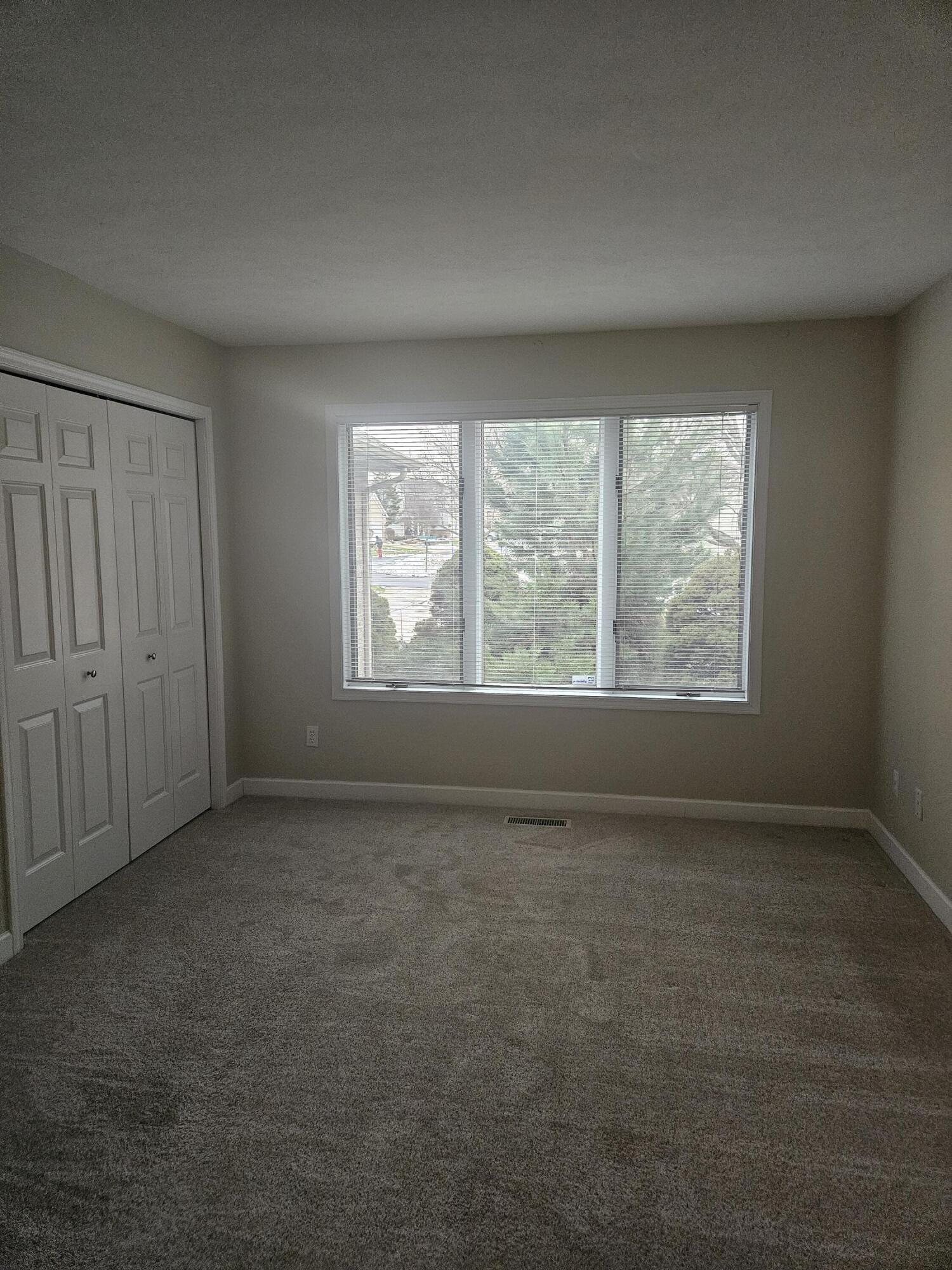 1765 Spring View Court Southeast Caledonia, MI 49316 - Photo 17 of 34 20251220_150341