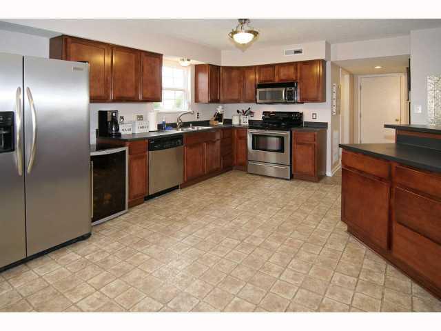 12789 Touchdown Drive Fishers, IN 46037 - Photo 4 of 12 Gallery Image 4