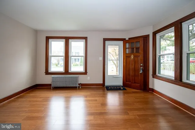 $2,100 | 9 Fulton Avenue, Walkersville, MD 21793