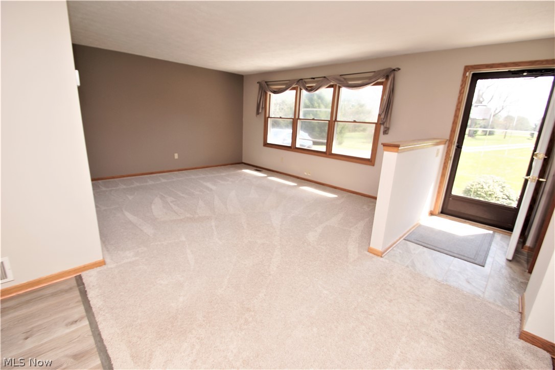8128 Lake Road Medina, OH 44256 - Photo 7 of 19 Gallery Image 7