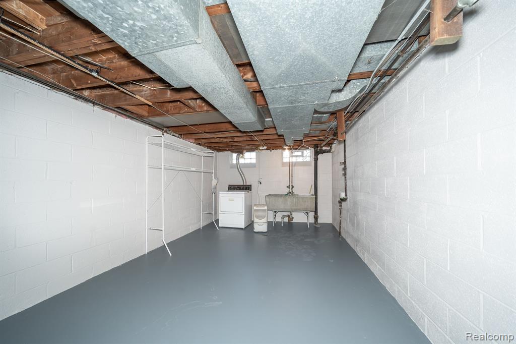 1292 East Maple Road Birmingham, MI 48009 - Photo 20 of 24