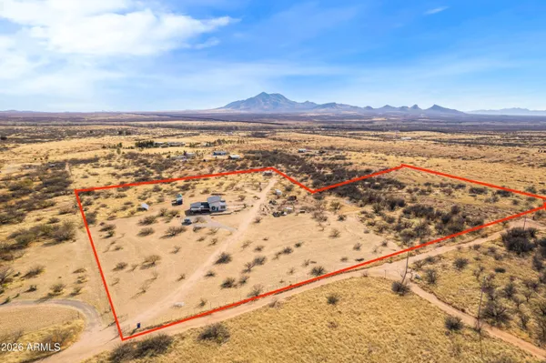 $425,000 | 11441 South Samuel Road, Hereford, AZ 85615