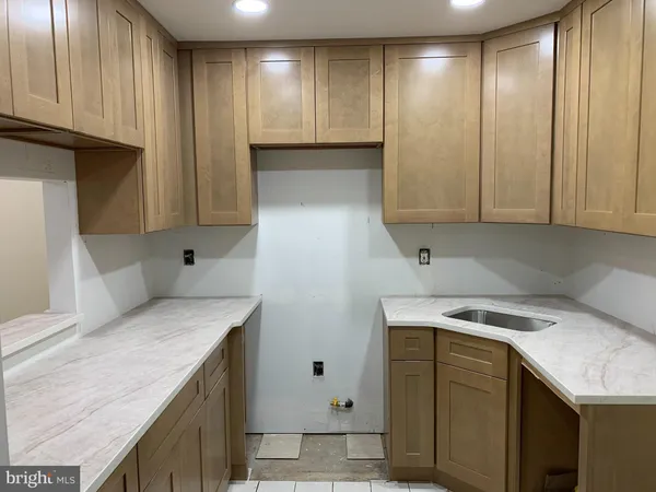 $2,300 | 44 Coral Tree Court, Lawrence Township, NJ 08648