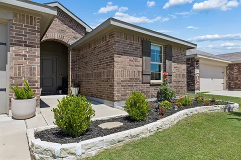 $335,000 | 16616 Porterfield Lane, Justin, TX 76247