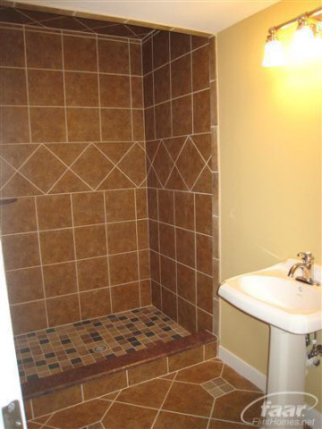 9218 Center Road Fenton, MI 48430 - Photo 22 of 28 20282499-21.JPG