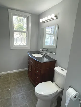 $2,350 | 302 South Walnut Street, Bensenville, IL 60106