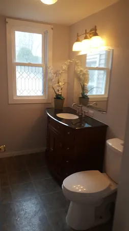$2,350 | 302 South Walnut Street, Bensenville, IL 60106