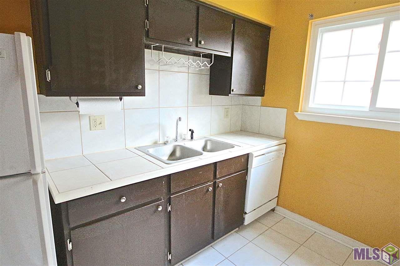 913 West Rothland Street, Unit D Gonzales, LA 70737 - Photo 3 of 10 Gallery Image 3