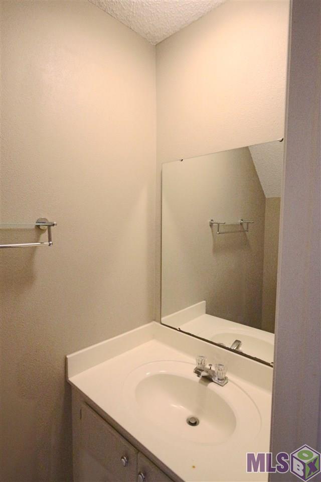 913 West Rothland Street, Unit D Gonzales, LA 70737 - Photo 10 of 10 Gallery Image 10