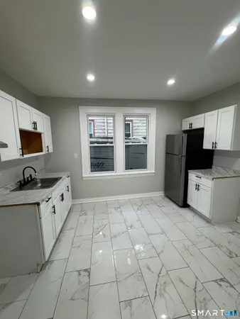 $2,600 | 180 Goffe Terrace, New Haven, CT 06511