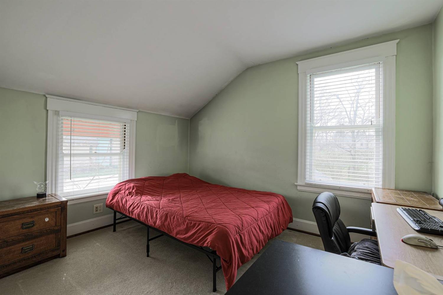 23 East Sharon Road Cincinnati, OH 45246 - Photo 16 of 30
