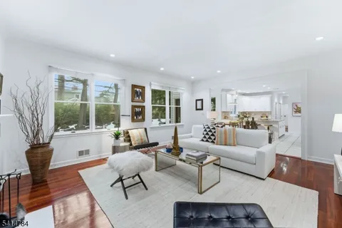 $1,495,000 | 637 Inwood Lane, South Orange, NJ 07079