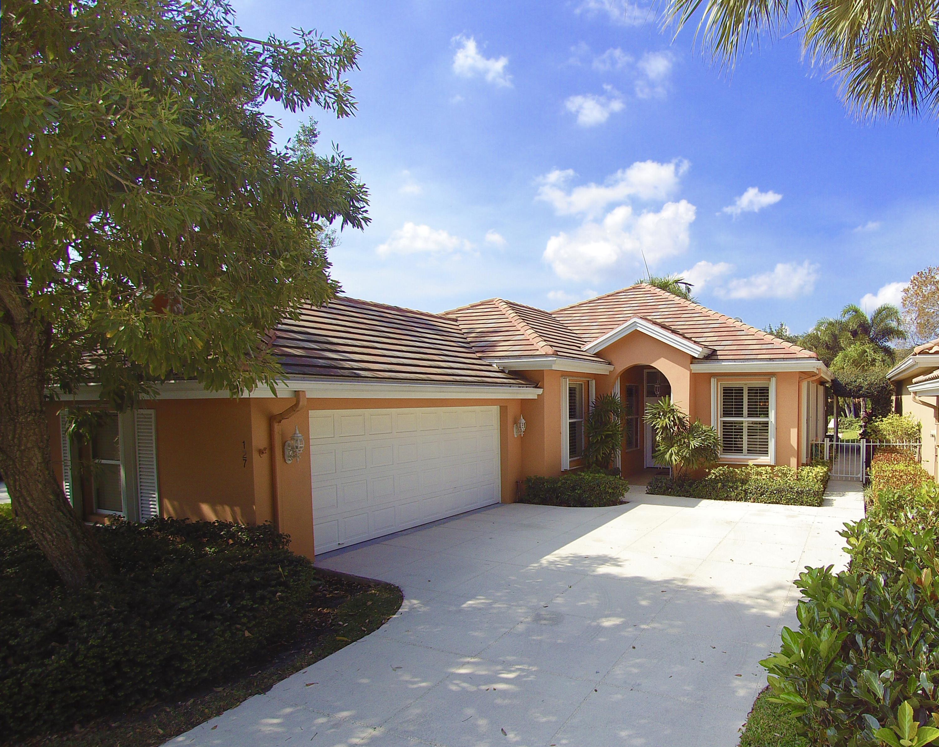 127 Hampton Circle Jupiter, FL 33458 - Photo 1 of 31 Front Exterior