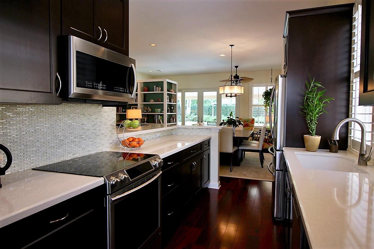127 Hampton Circle Jupiter, FL 33458 - Photo 5 of 31 Open Kitchen