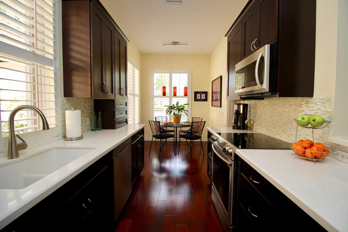 127 Hampton Circle Jupiter, FL 33458 - Photo 6 of 31 Eat in Kitchen