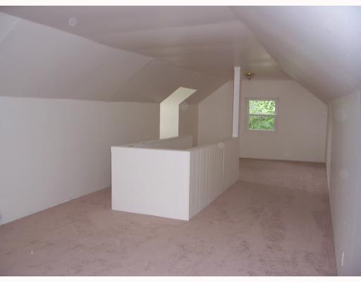 1701 Bower Hill Road Pittsburgh, PA 15243 - Photo 6 of 16 Den/Family/Great Room.