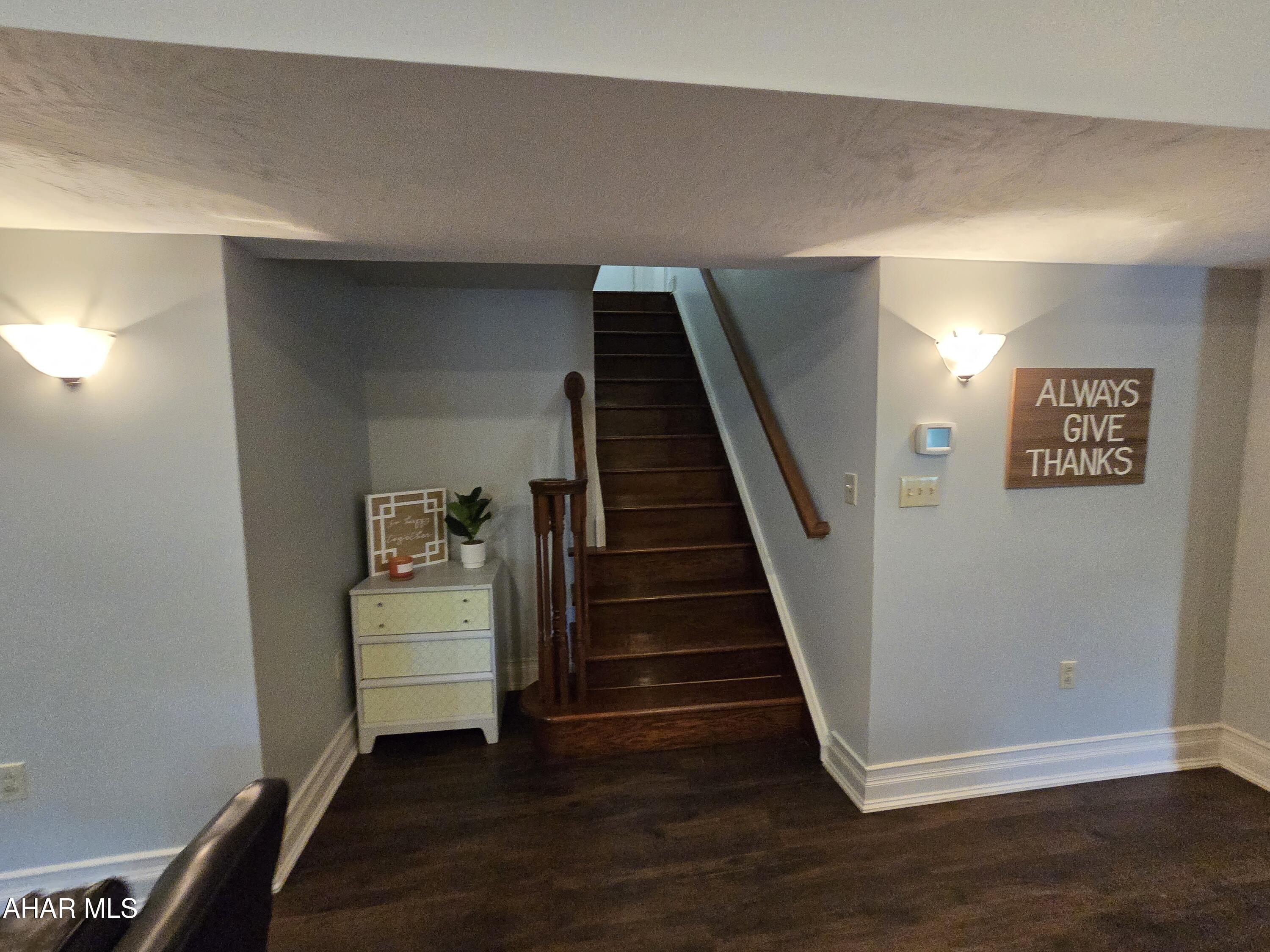 1529 Cardiff Road Nanty Glo, PA 15943 - Photo 17 of 27