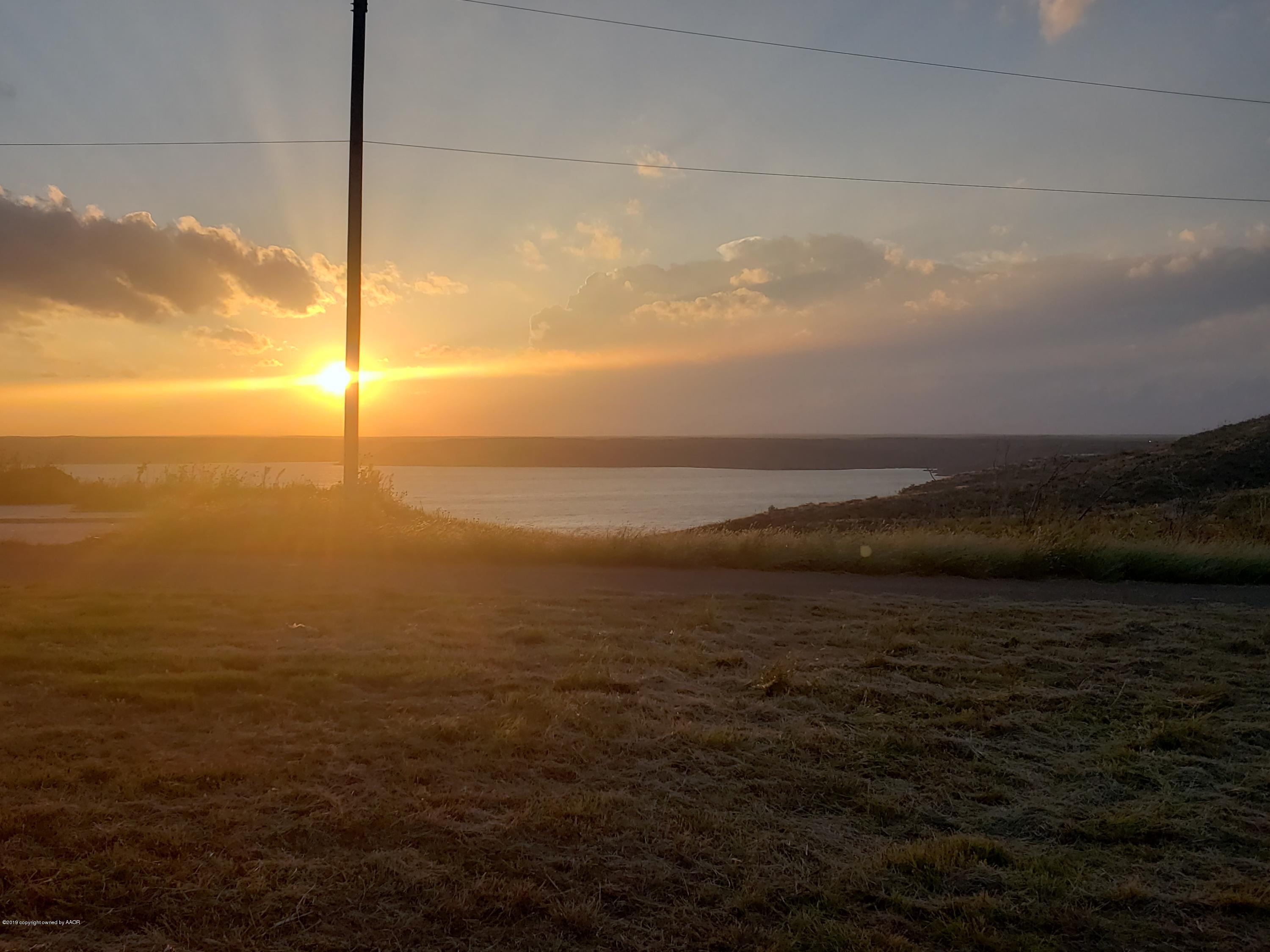 299 Meredith Way Fritch, TX 79036 - Photo 3 of 7 20190929_191656