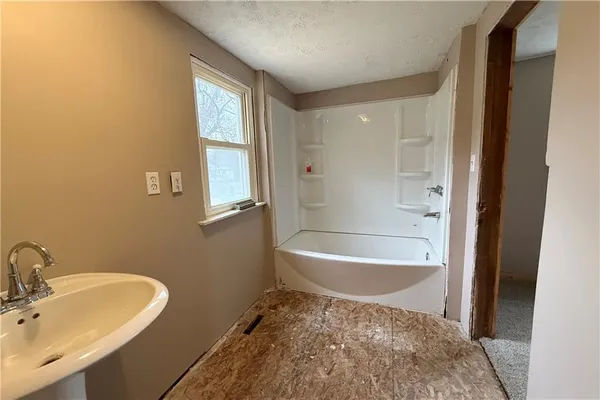 $60,000 | 2343 Downing Lane, Hermitage, PA 16148