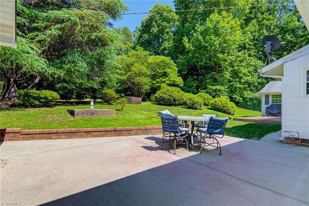 1238 Highway 68 Oak Ridge, NC 27310 - Photo 29 of 43
