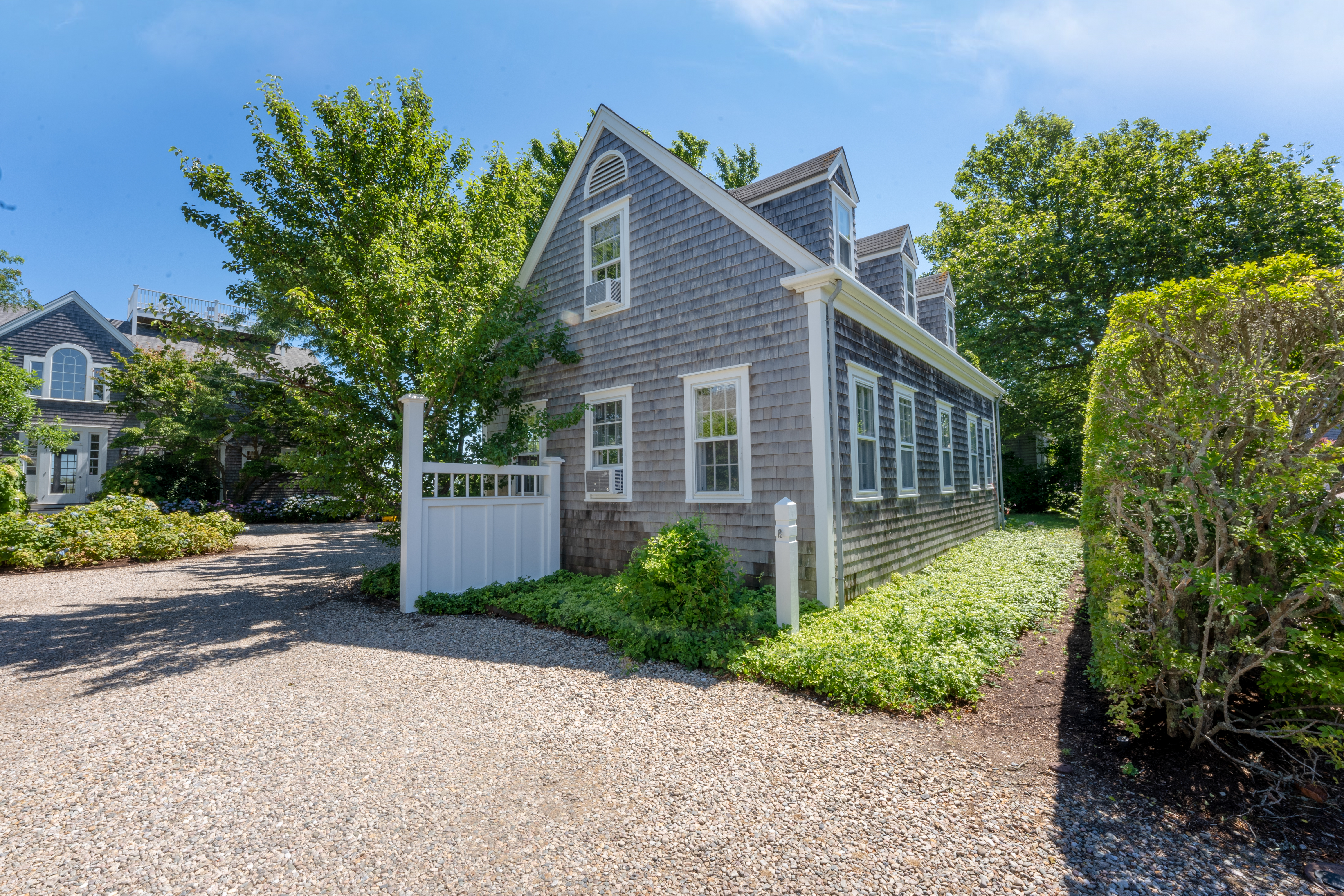 33 Cliff Road Nantucket, MA 02554 - Photo 53 of 84