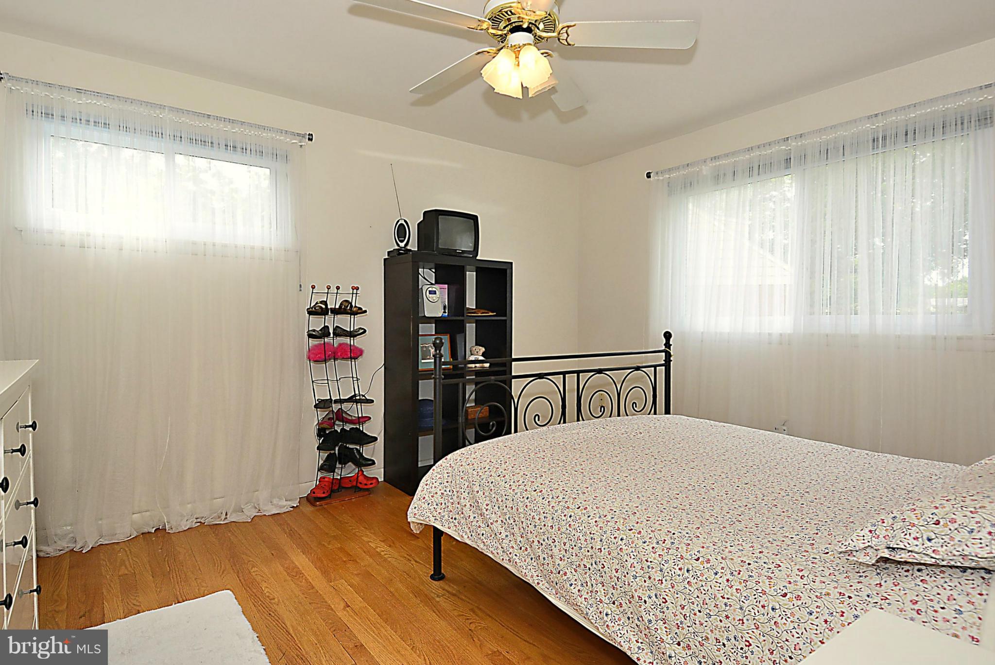 11520 Lovejoy Street Silver Spring, MD 20902 - Photo 15 of 30 Bedroom (Master)