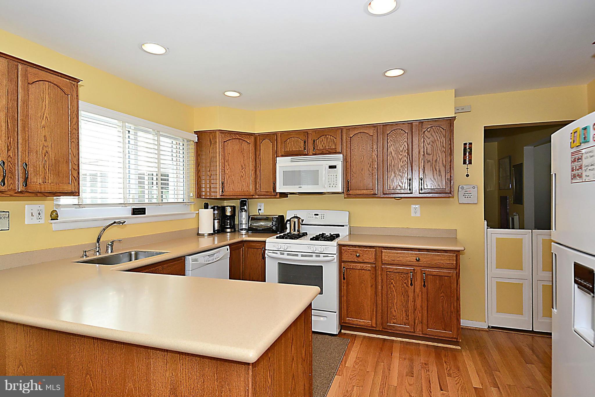 11520 Lovejoy Street Silver Spring, MD 20902 - Photo 9 of 30 Kitchen