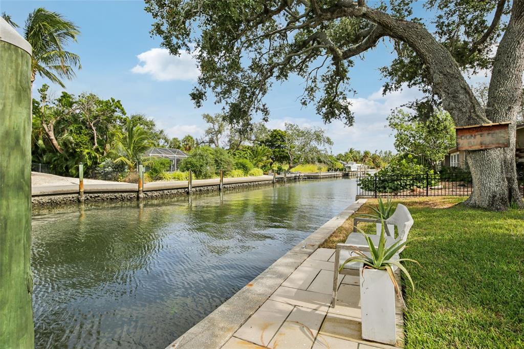 613 Buttonwood Drive Longboat Key, FL 34228 - Photo 46 of 48