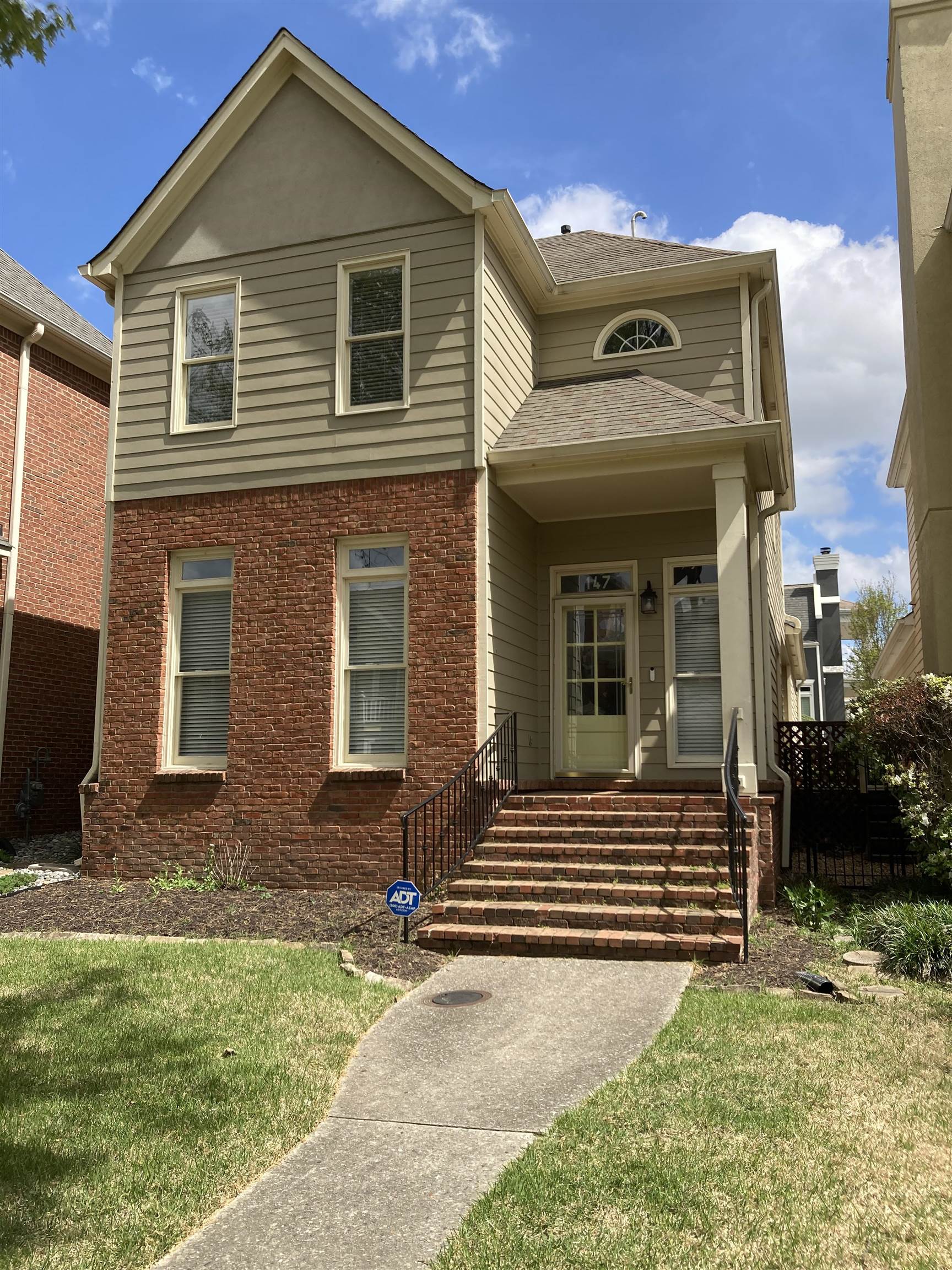 147 Greeff Lane Memphis, TN 38111 - Photo 1 of 23 a front view of a house