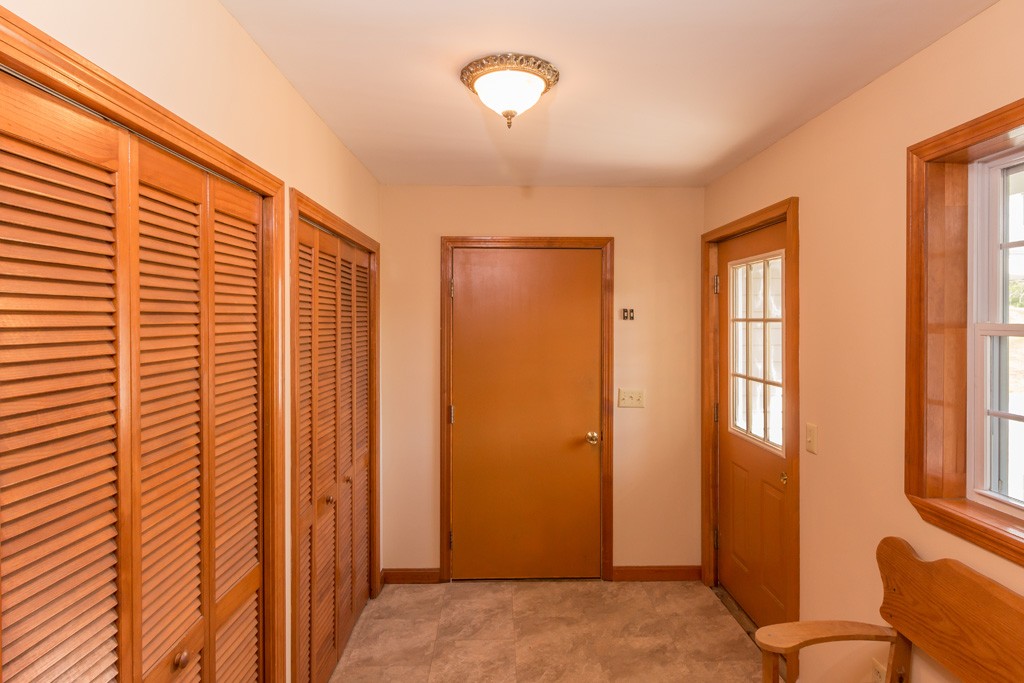 115 Hosley Road Gardner, MA 01440 - Photo 8 of 20 Gallery Image 8