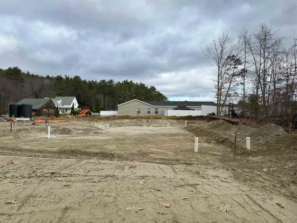 $425,300 | 25 B Woodland Way, Plymouth, NH 03264