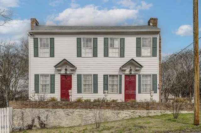 $499,000 | 815 1st E Street, Vicksburg, MS 39183