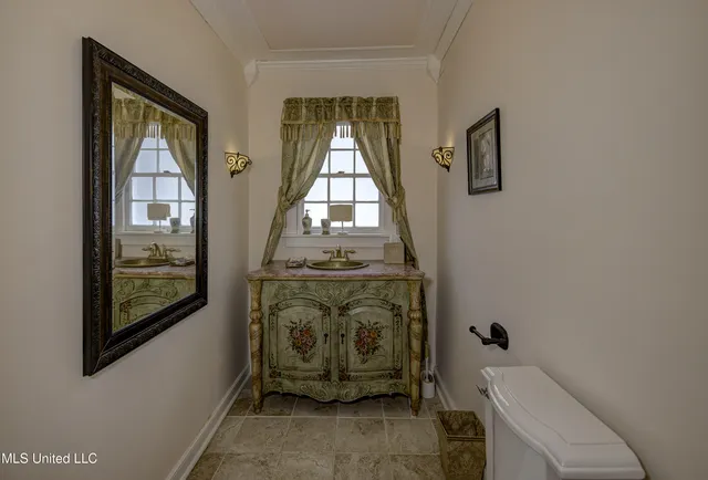 $499,000 | 815 1st E Street, Vicksburg, MS 39183