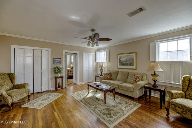 $499,000 | 815 1st E Street, Vicksburg, MS 39183