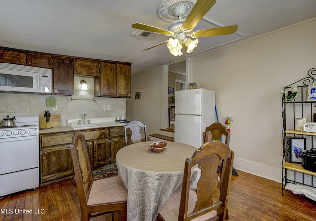 $499,000 | 815 1st E Street, Vicksburg, MS 39183