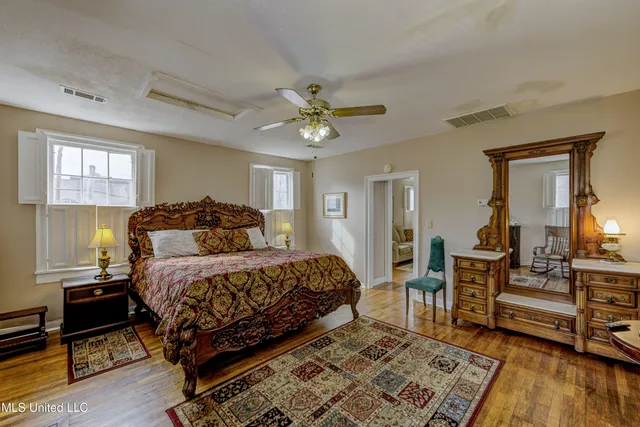 $499,000 | 815 1st E Street, Vicksburg, MS 39183