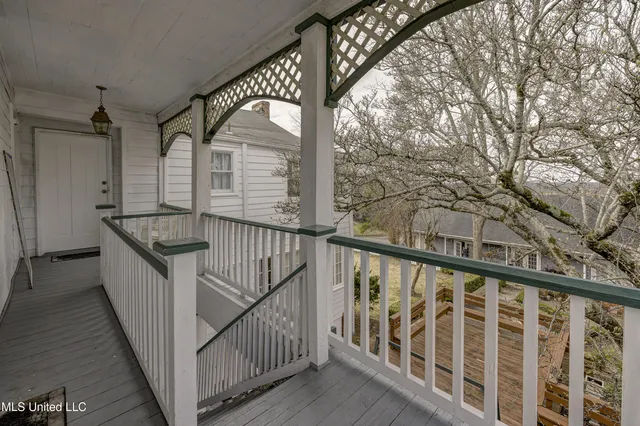 $499,000 | 815 1st E Street, Vicksburg, MS 39183