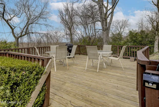 $499,000 | 815 1st E Street, Vicksburg, MS 39183