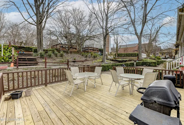 $499,000 | 815 1st E Street, Vicksburg, MS 39183