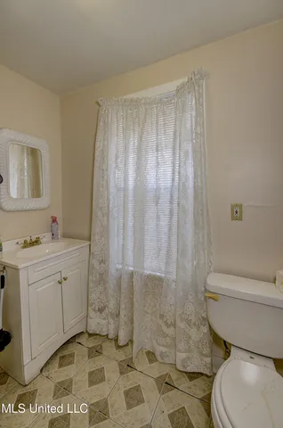 $499,000 | 815 1st E Street, Vicksburg, MS 39183