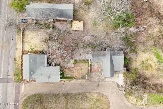 $499,000 | 815 1st E Street, Vicksburg, MS 39183