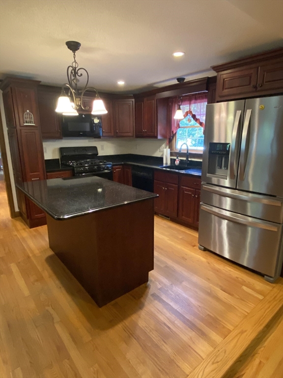 212 Feeding Hills Road Southwick, MA 01077 - Photo 3 of 18 Gallery Image 3