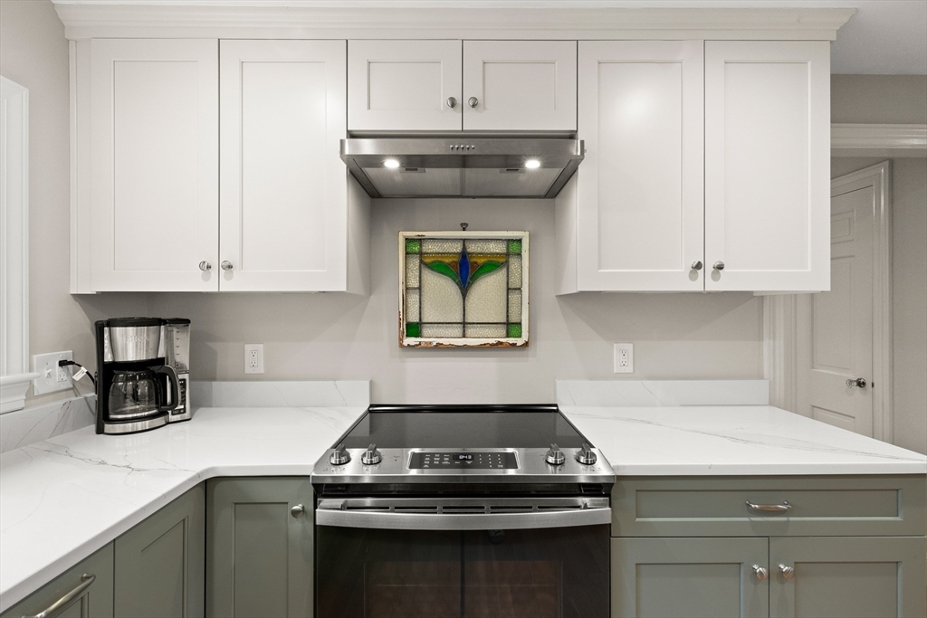 27 Colrain Road Topsfield, MA 01983 - Photo 11 of 42