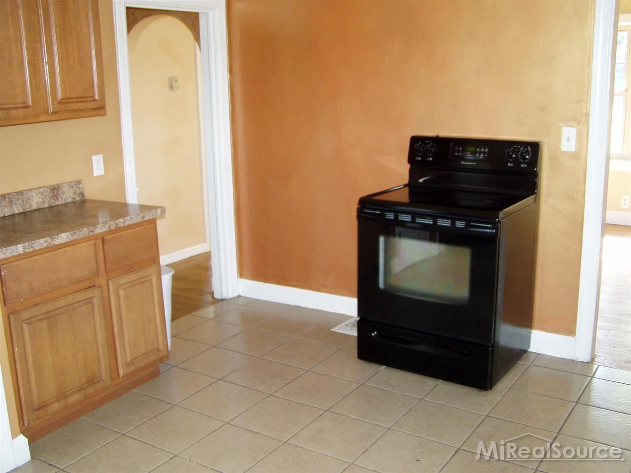 8684 Bryce Road Avoca, MI 48006 - Photo 13 of 23