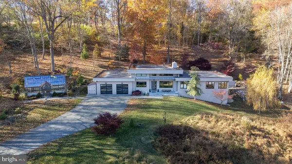 $10,000,000 | 3924 Thompsons Bridge Road, Wilmington, DE 19807