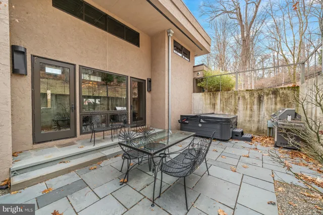 $10,000,000 | 3924 Thompsons Bridge Road, Wilmington, DE 19807