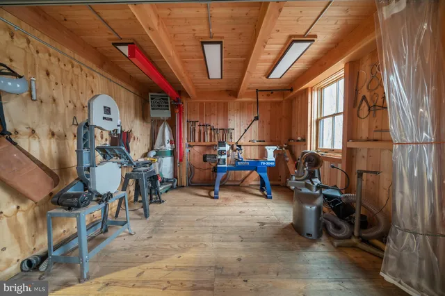 $10,000,000 | 3924 Thompsons Bridge Road, Wilmington, DE 19807